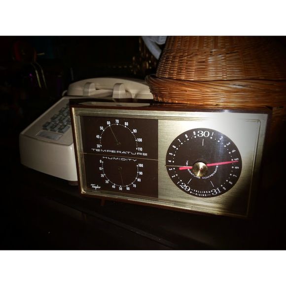 Vintage Taylor Instrumental Companies Desktop Weather Station - Picture 15 of 15